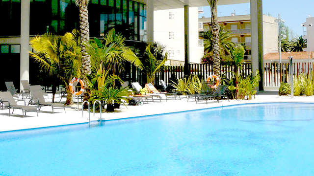 Descubre  Peñíscola al lado del mar, en pensión completa, sesión de SPA y posibilidad de 2 niños