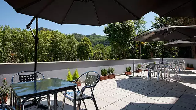 Escapada Termal con desayuno y acceso al circuito termal a dos pasos del Parque Nacional de Gorbea