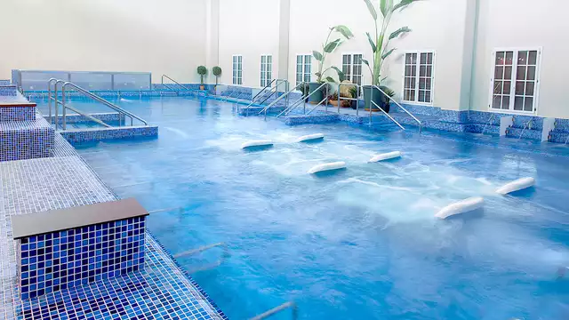 Escapada Relax en el Balneario de Cofrentes con circuito termal