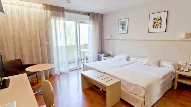 Escapada Relax media pension Cueva Terma Activa y coctel en Jaraba desde noches