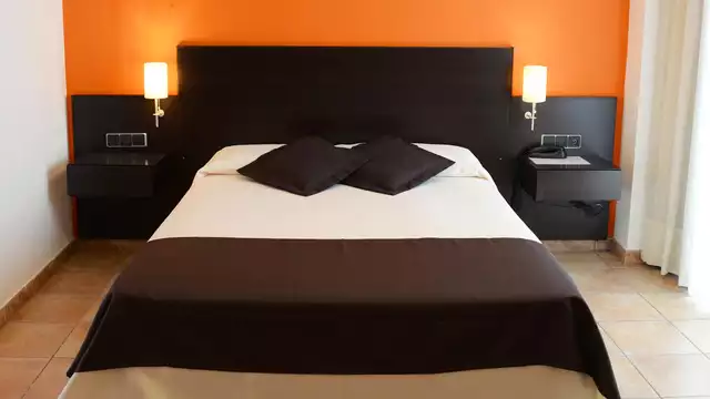 Escapade nologique sur la Costa Brava avec acces a l espace detente et jacuzzi prive