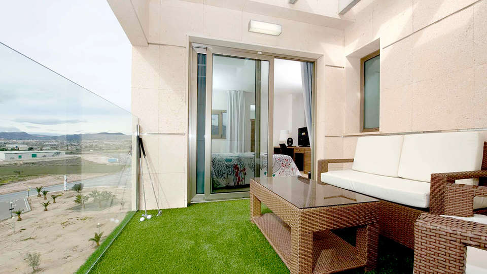 Hotel Spa Executive Sport - Edit_Terrace.jpg