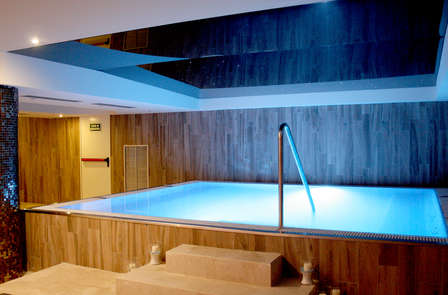 Week-end en couple : montagne et spa avec jacuzzi à Huesca