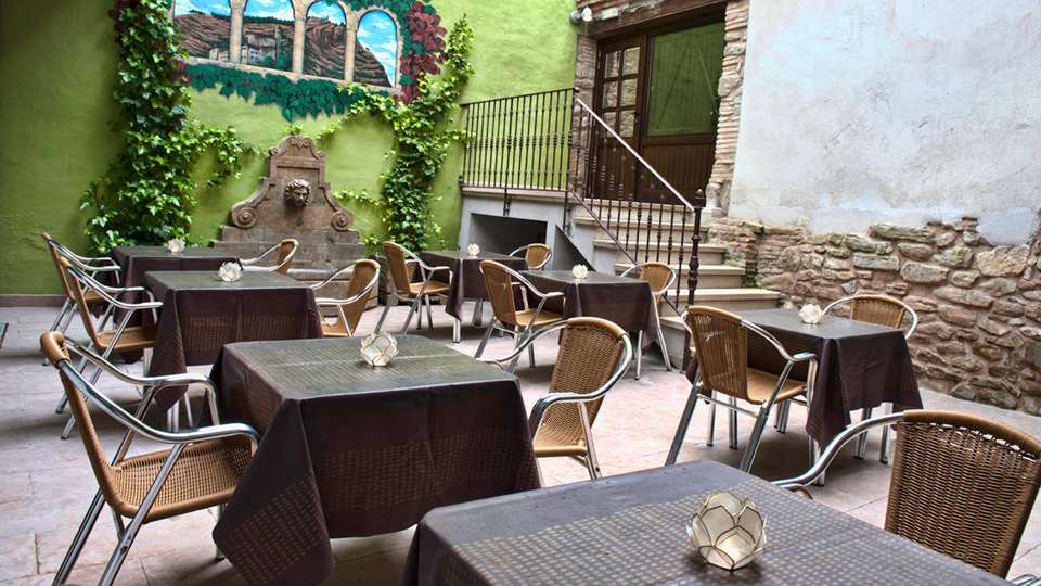 Hotel Palacio del Obispo - edit_patio.jpg