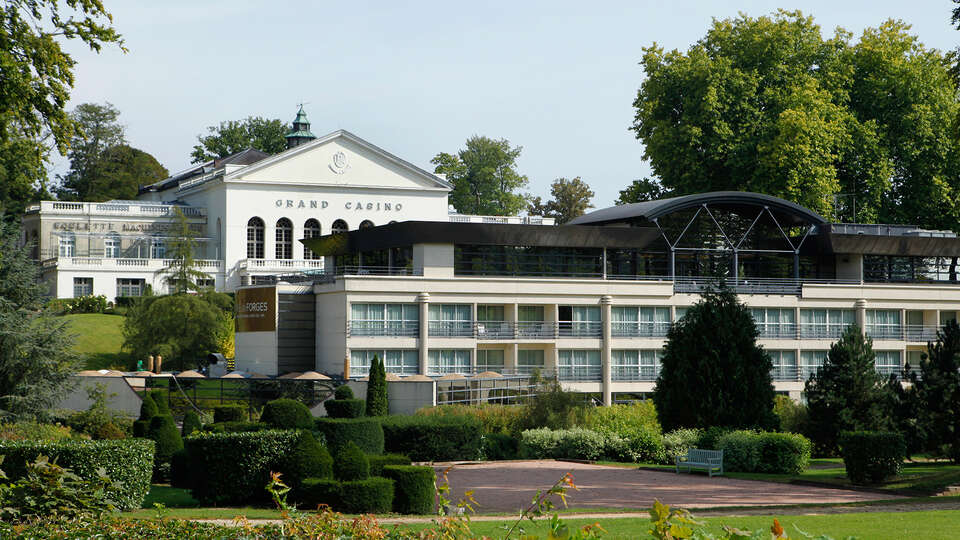 Sejour bien-etre dans une chambre deluxe vue sur le parc a H de Paris