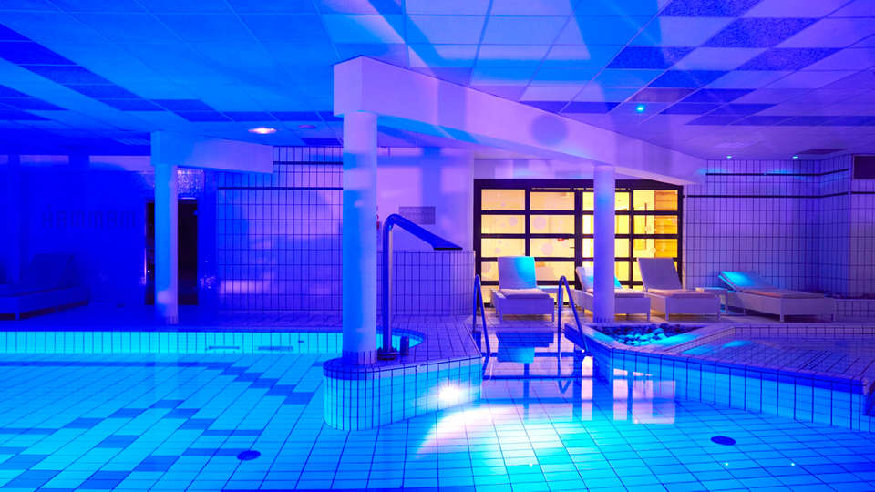 Le Forges Hôtel - edit_pool.jpg