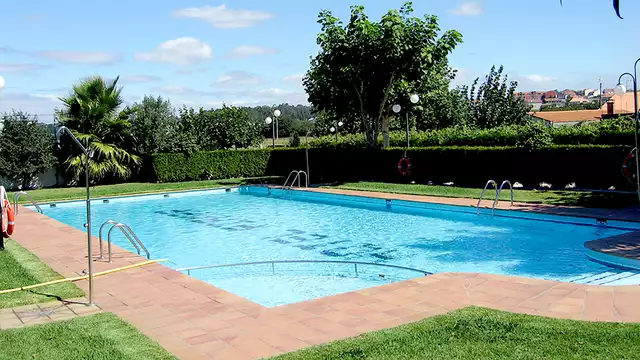 Escapada con descuento en noches extras y media pensión en hotel bien ubicado