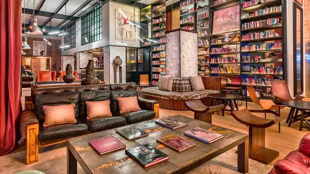 Escapada romántica con bombones y cava en la habitación para que los disfrutes en privado