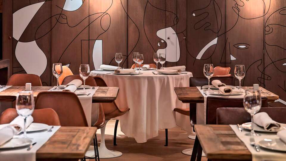 Lujo Gastronomia en pleno centro de Madrid con cena degustacion incluida