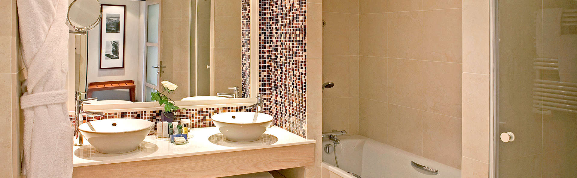 hilton vian les bains 4 evian les bains france Salle De Bain Hotel Hilton ~ hilton vian les bains 4 evian les bains france
