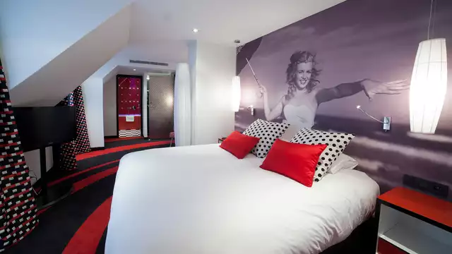 Séjour Deluxe avec baignoire balnéo ou terrasse proche de la Tour Eiffel