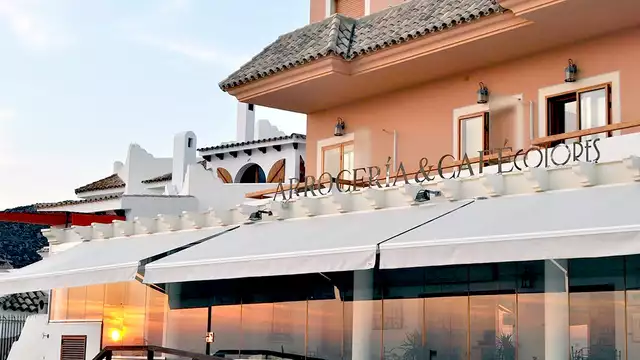 Disconnettiti in riva al mare a Zahara de los Atunes