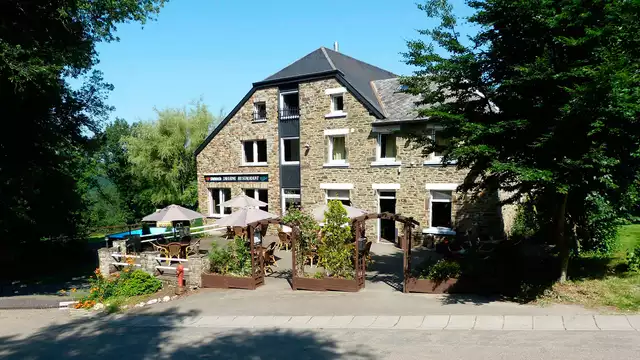 Een romantisch verblijf in de Ardennen, met diner inbegrepen.