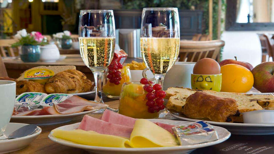 Charme a l etat pur dans les Ardennes belges a Houffalize nuits