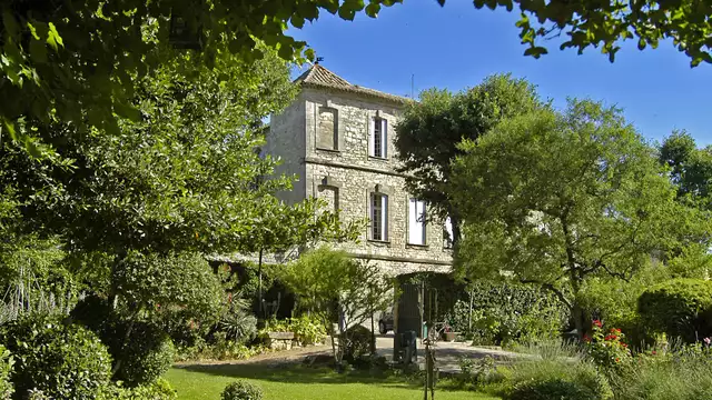 Escapade dans un ancien logis seigneurial en Provence