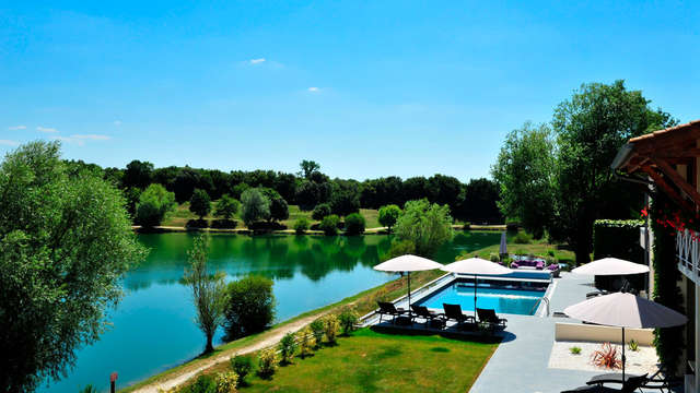 Auberge Du Lac De Trizay Et Pêche Sportive