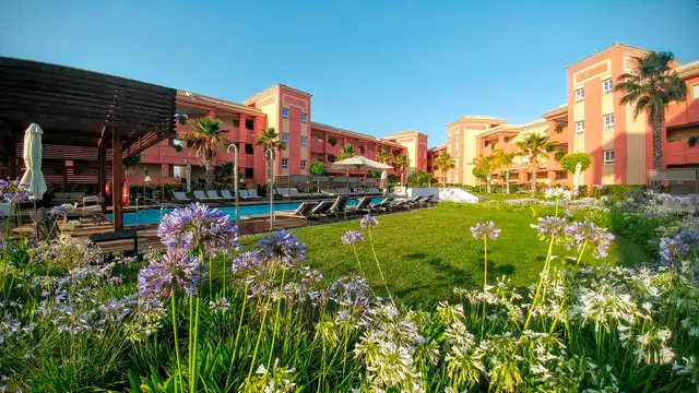 Escapada en Media Pensión con Spa y valores añadidos gratuitos en un resort de Islantilla