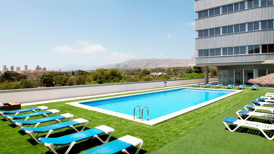Escapate a Benidorm muy cerca del mar con desayuno incluido
