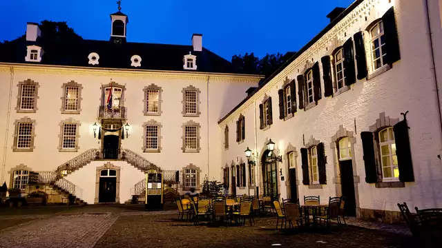 Séjour élégant au Kasteel Vaalsbroek, près du point de rencontre des trois frontières
