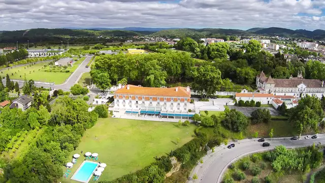 Escapade avec dîner et touche romantique près de Coimbra