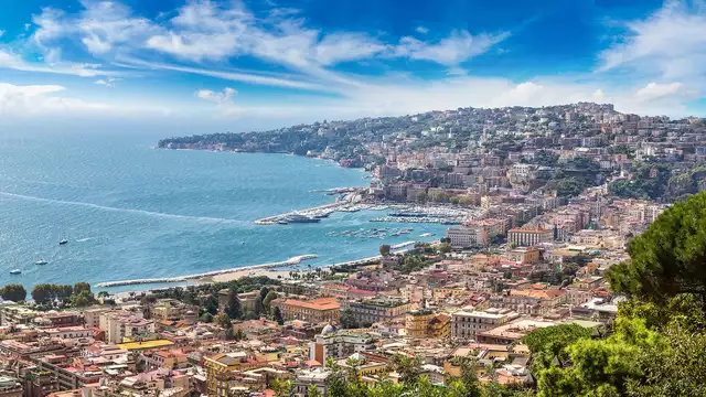 Soggiorno di gusto in un 4* con piscina tra Castel Volturno e Napoli