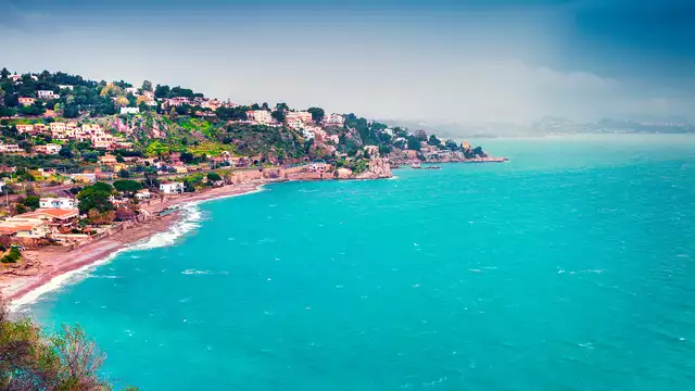 Appartamento vista mare a Tusa con accesso alla spiaggia