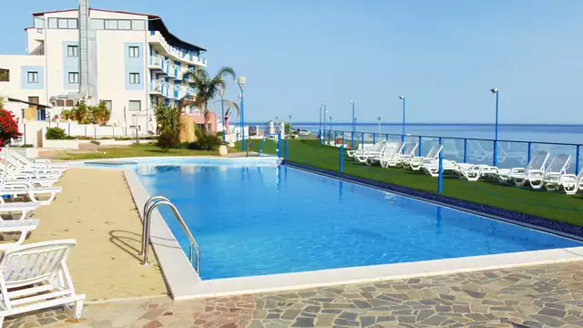 Appartamento vista mare a Tusa con accesso alla spiaggia