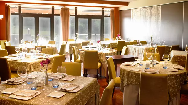 Soggiorno in camera con vista panoramica, colazione e cena tutto incluso