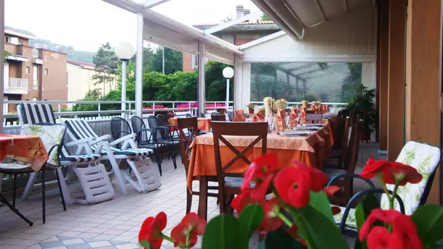 Séjour en Émilie-Romagne dans une chambre Deluxe avec jacuzzi et dîner inclus