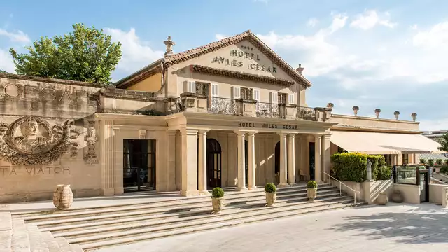 5 sterren turnkey verblijf in een deluxe kamer in een charmant designhotel in Arles