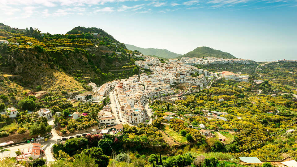 Escapate a Frigiliana con cena y cava en uno de los pueblos mas bonitos de Espana