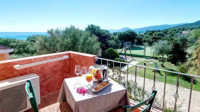 Soggiorno vista mare in Sardegna a Cala Gonone con mezza pensione