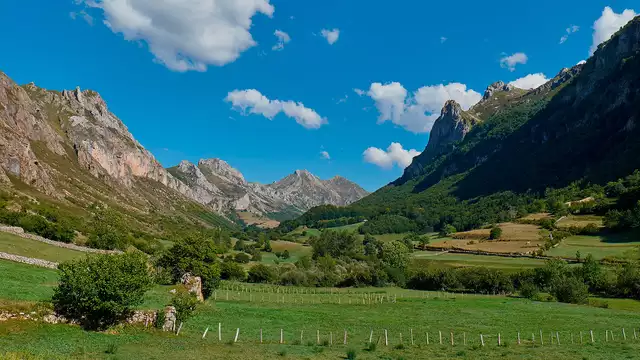 Relax en el corazón de Asturias en un estudio con desayuno y spa