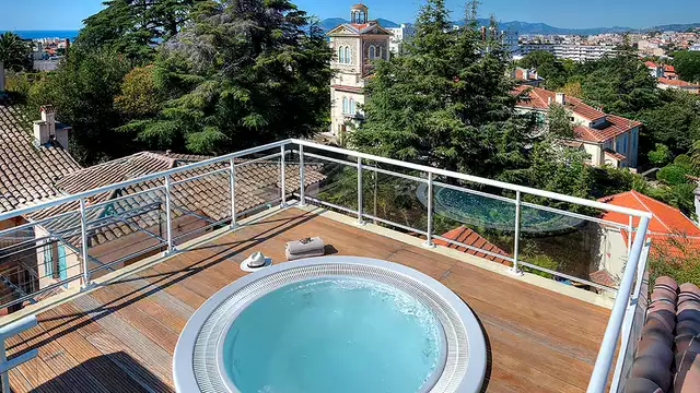 Fin de semana romántico en un hotel con encanto en Cannes