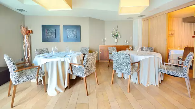 ¡Especial súper Relax! acceso al spa y Tratamiento a elegir a 200 metros de la Isla de la Toja