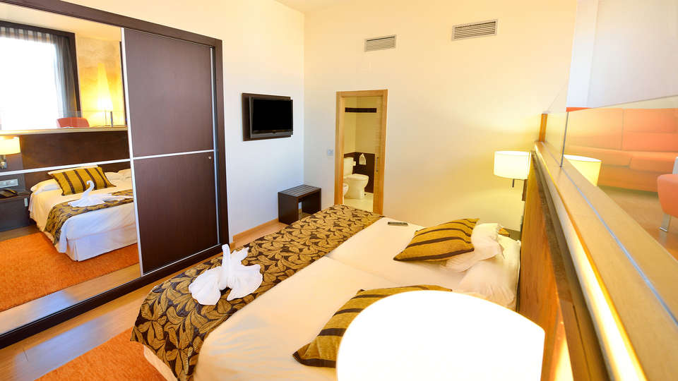 Hotel Norat Marina & Spa 4* Superior - EDIT_room4.jpg