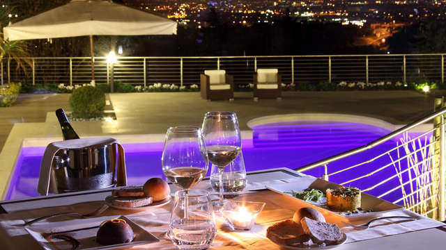 Cena romana y acceso al spa en el corazón de Frascati