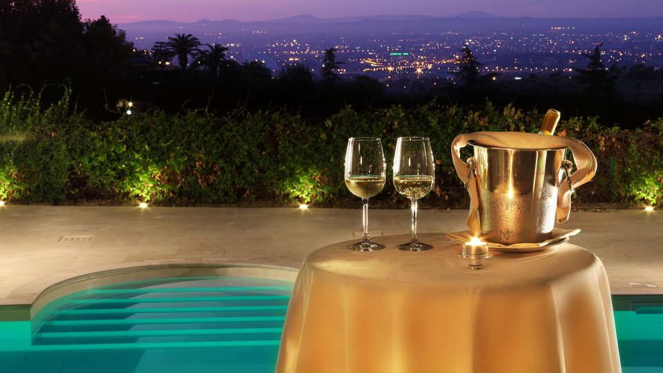 Hotel Villa Mercede - Edit_terrace3.jpg