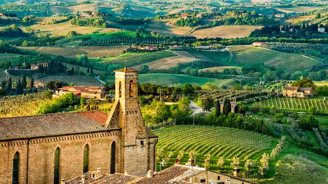 Weekendje Toscane in San Gimignano, in een hotel met zwembad