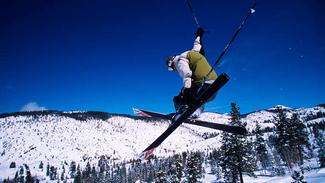 Weekend sugli sci con skipass giornaliero e cena a 39 minuti dalle piste
