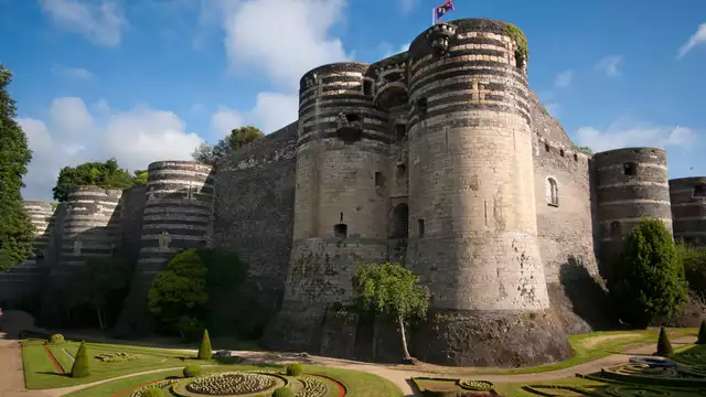 Séjour en appartement avec entrées au Château d'Angers