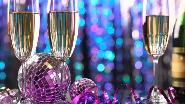 Royal New Year á Spa avec dîner 5 plats et soirée dansante avec Dj
