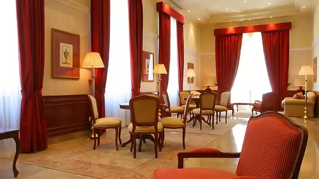 Escapada con desayuno en Covadona, en el Gran Hotel Pelayo