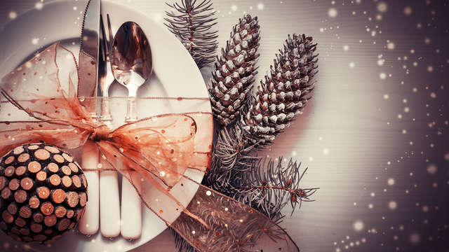 Dîner du réveillon du jour de l'an 5 plats pour 2 adultes