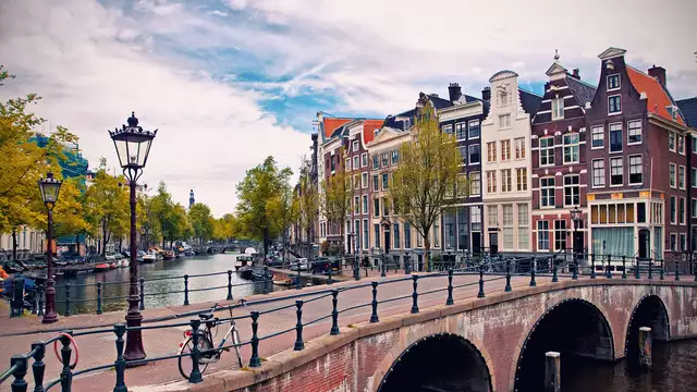 Séjour élégant avec petit-déjeuner inclus à Amsterdam