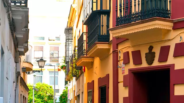 Escapada con desayuno en Sevilla alojate en pleno centro de la ciudad