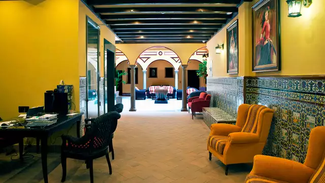Escapada con desayuno en Sevilla alojate en pleno centro de la ciudad