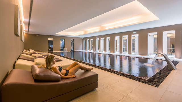 Especial Enamorados: Escapada de lujo con cena, ambiente romántico y acceso al Spa en Albufeira