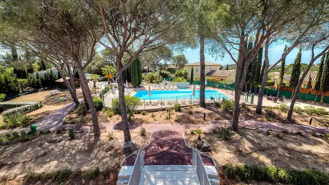 Pausa provenzale per 2 in un monolocale moderno a Fréjus