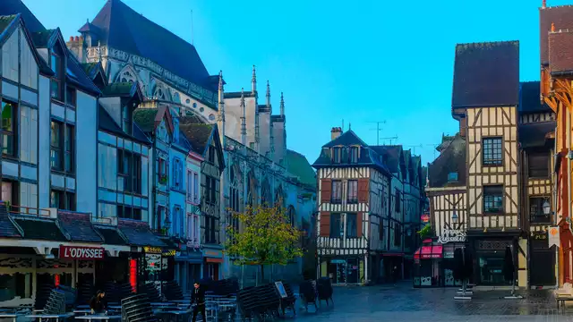 Gastronomia e bollicine a Troyes